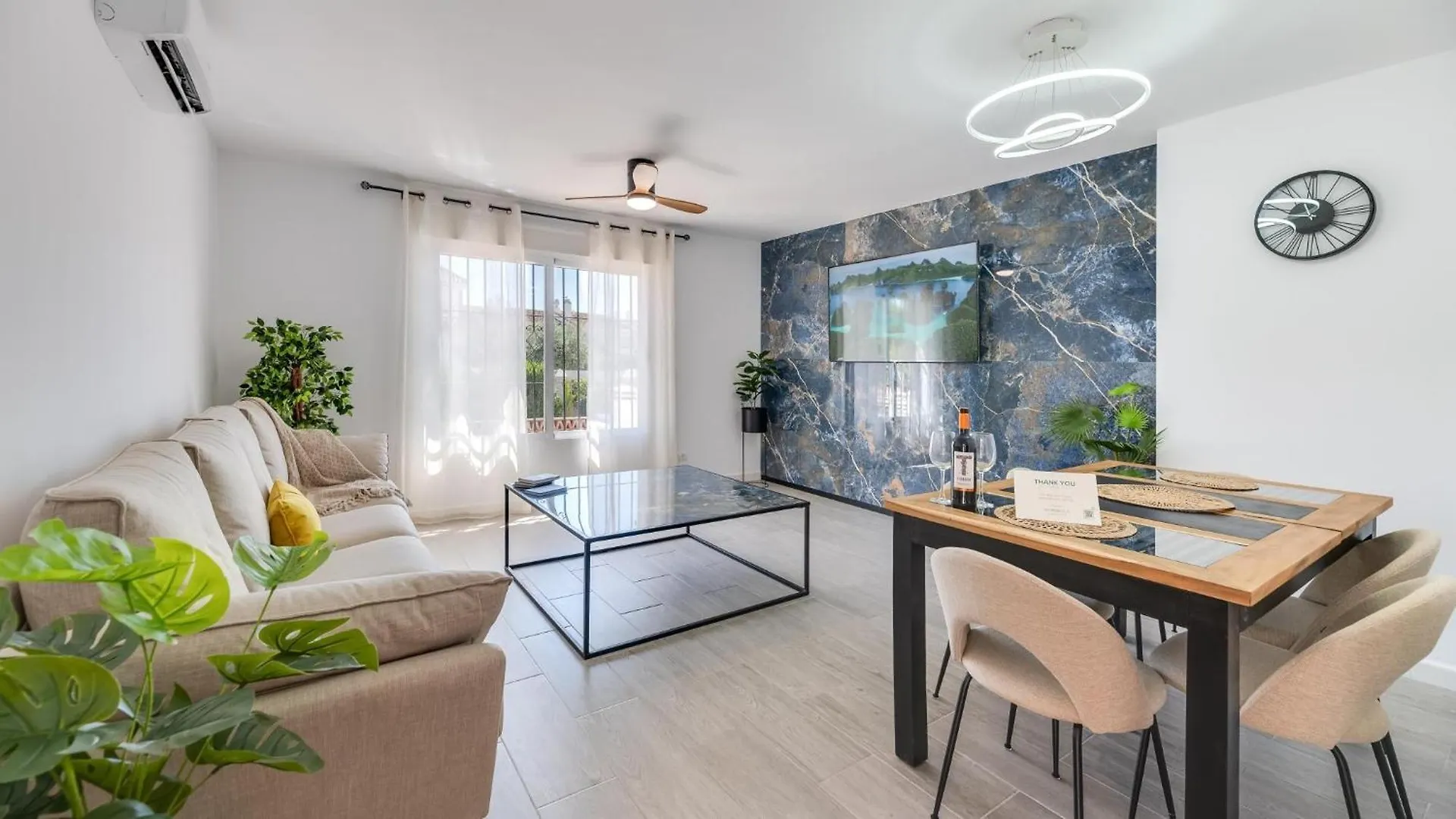 Los Angeles Beach Front Villa Marbella